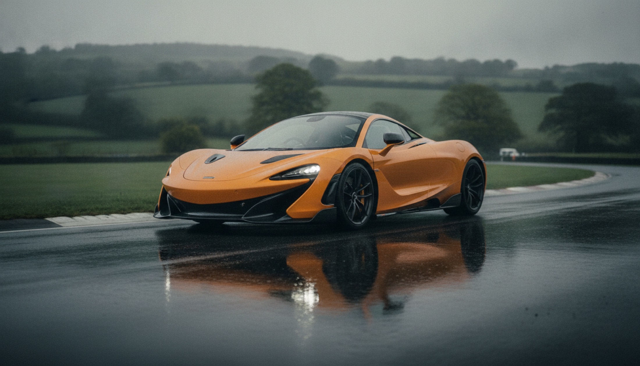 McLaren 788HS Goodwood Festival of Speed 2026 tırmanış pistinde